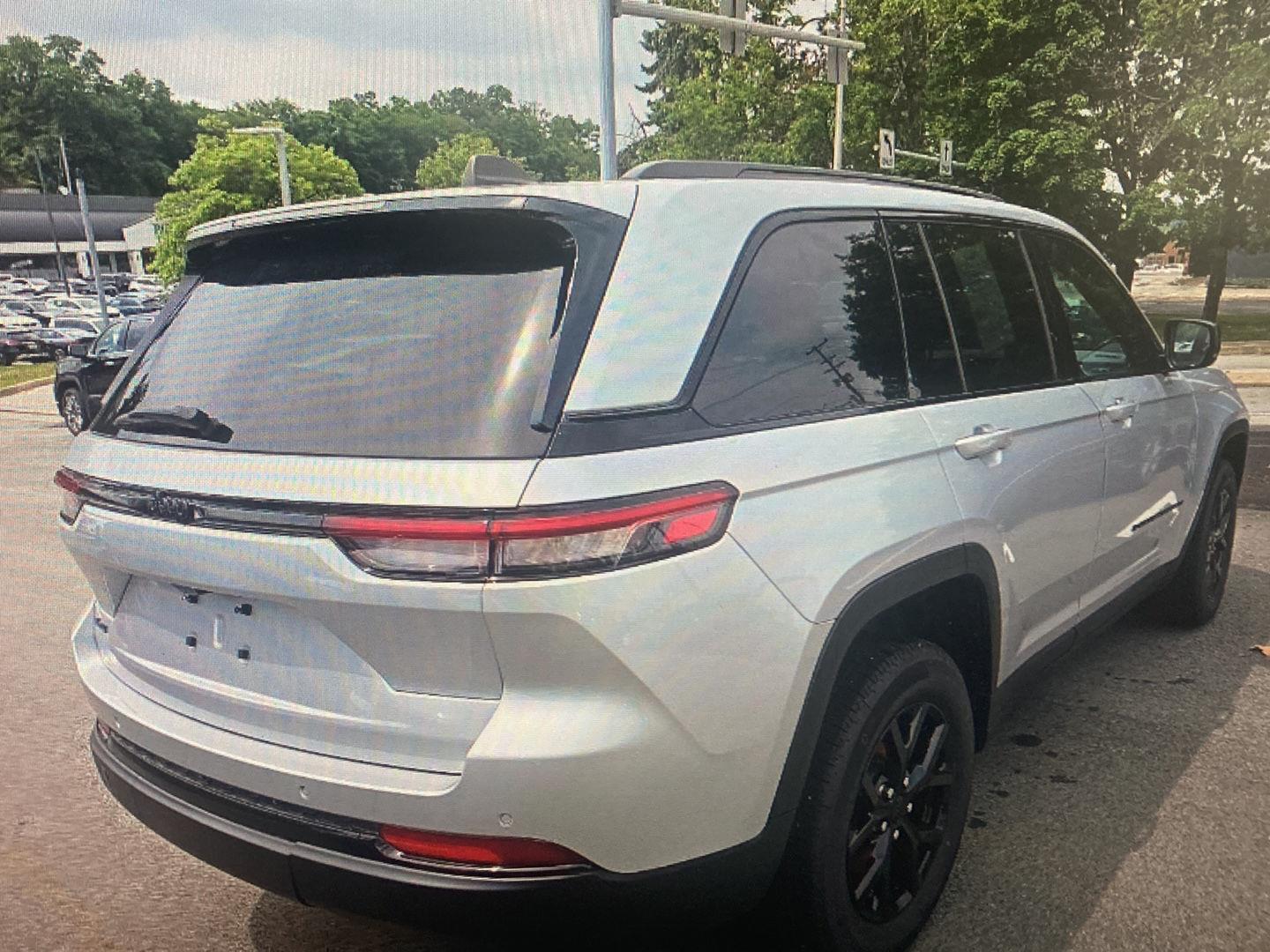 jeep grand cherokee 2025 1C4RJHAG9SC336956 image jeep grand cherokee 2025 1C4RJHAG9SC336956 image